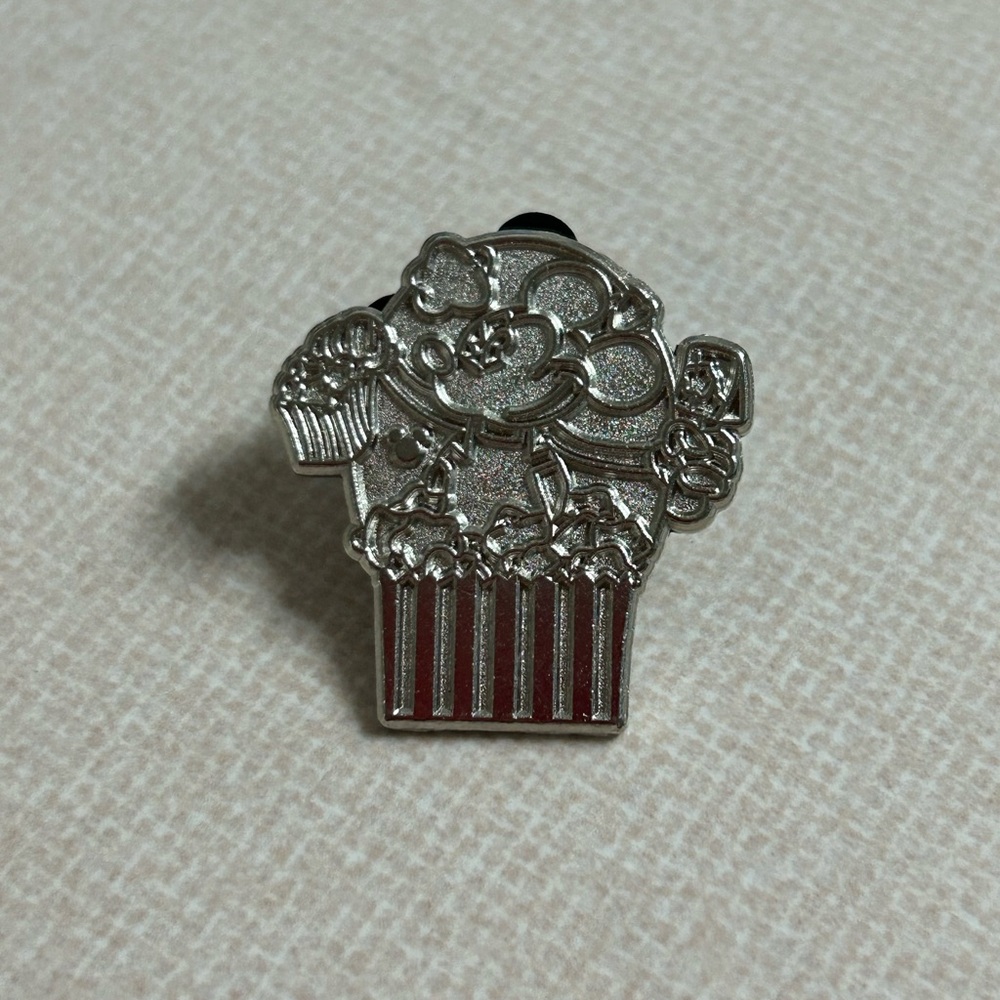 Disney Hidden Mickey Character 2013 Popcorn Labels Mickey Mouse Pin